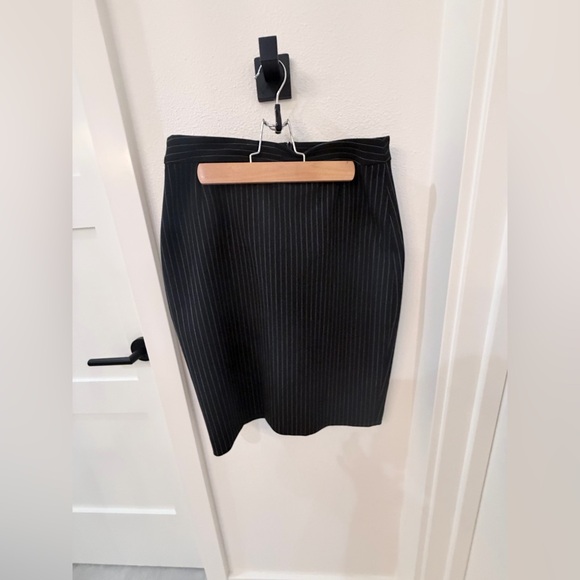 Boss stripped skirt - Picture 2 of 4